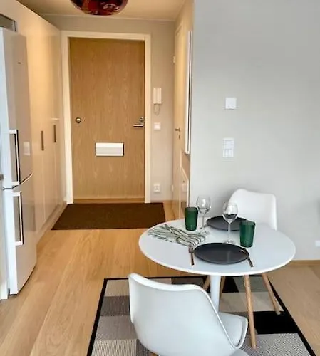 شقة Uusi Yksioe Naantalin Keskustassa *