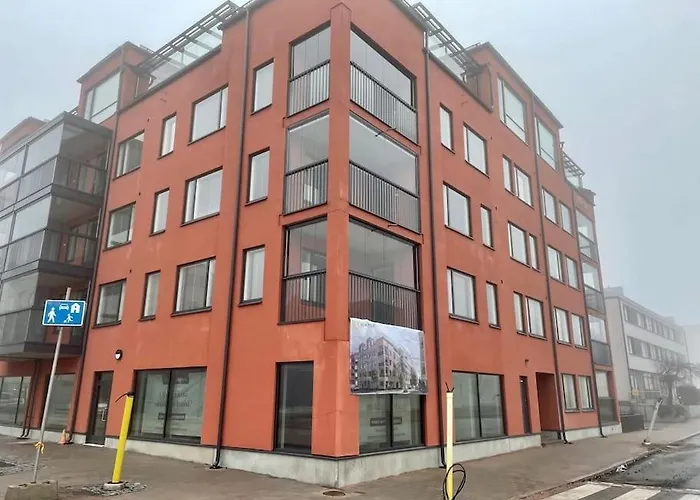 Uusi Yksioe Naantalin Keskustassa ناتالي