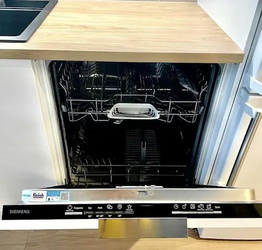 شقة Uusi Yksioe Naantalin Keskustassa ناتالي