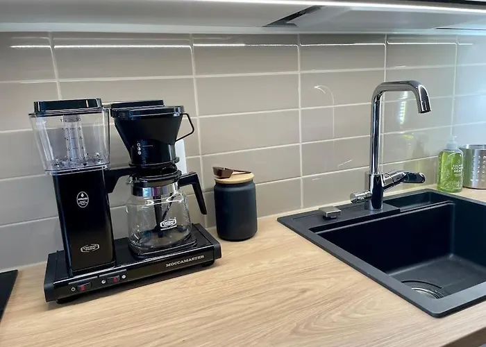 Uusi Yksioe Naantalin Keskustassa * ناتالي